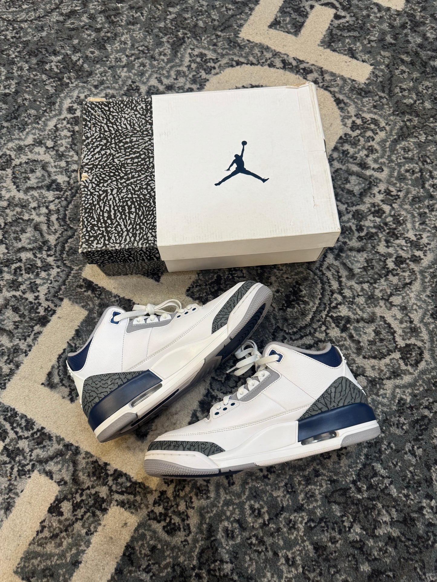 Pre-owned Retro 3 Midnight Navy