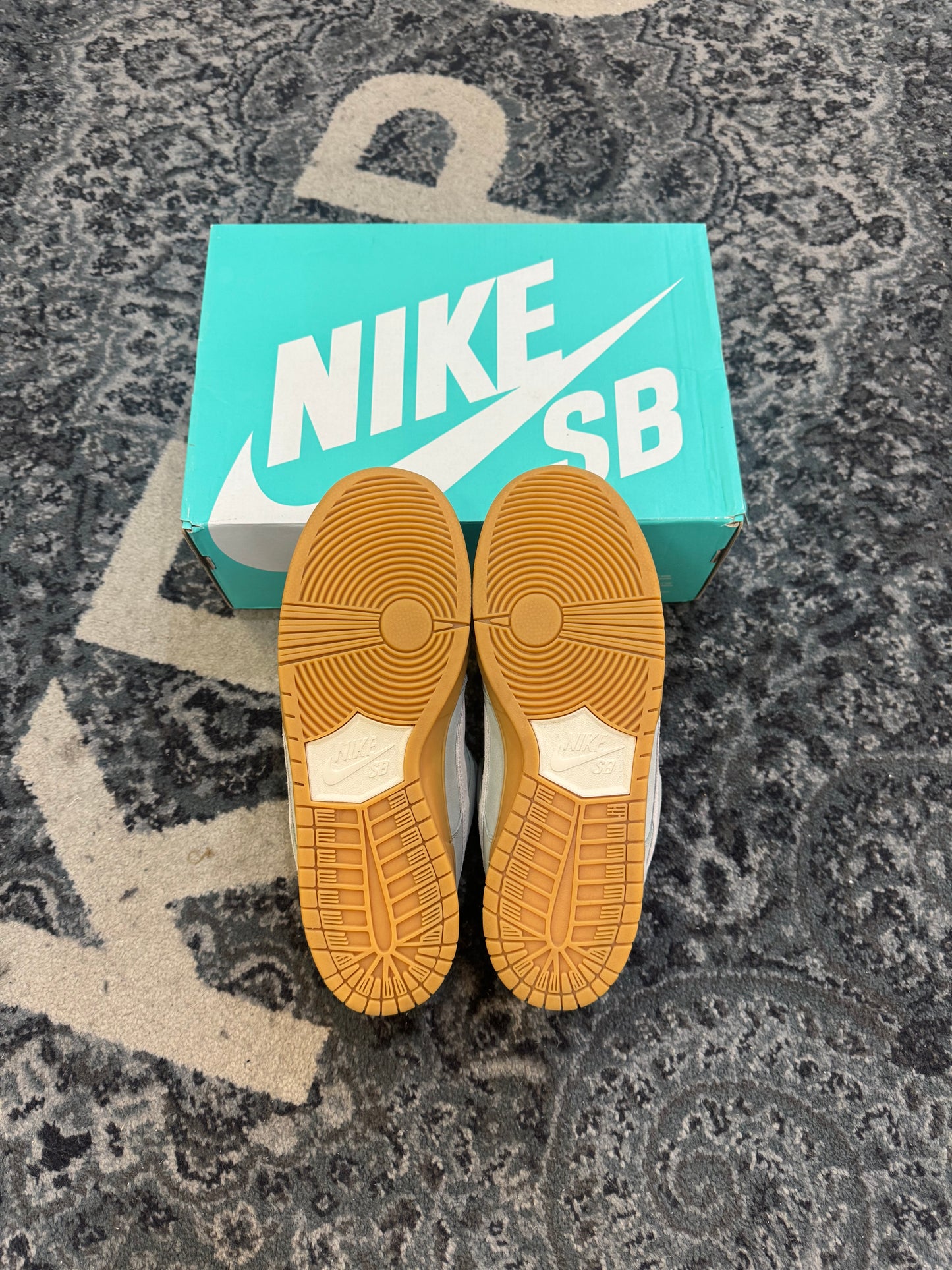 Pre-owned Island Green Gum SB Dunk