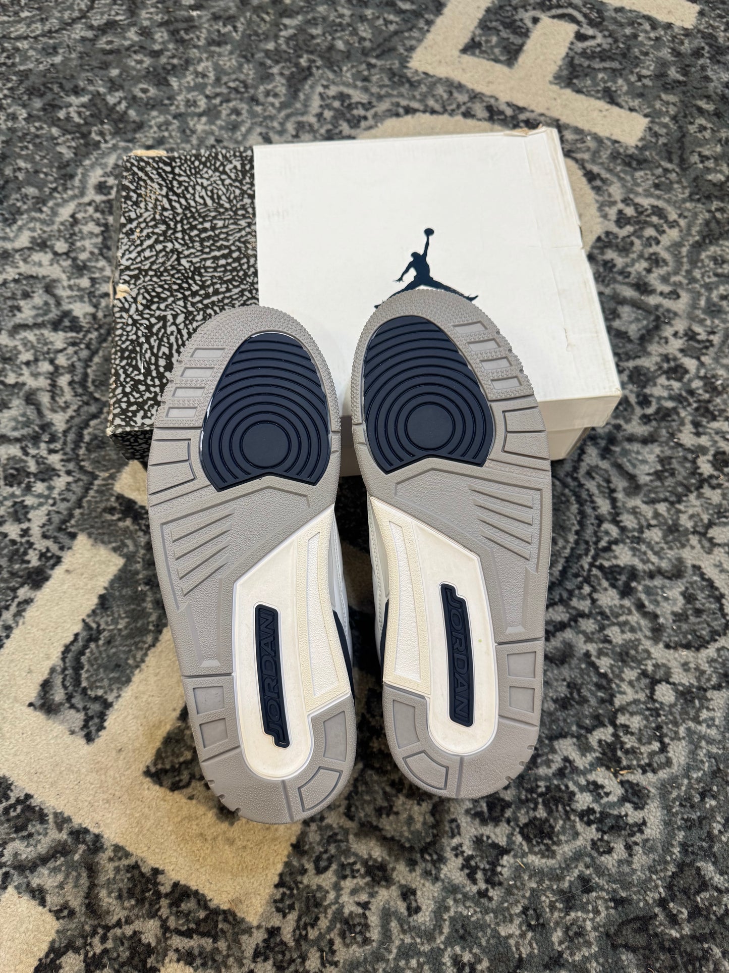 Pre-owned Retro 3 Midnight Navy